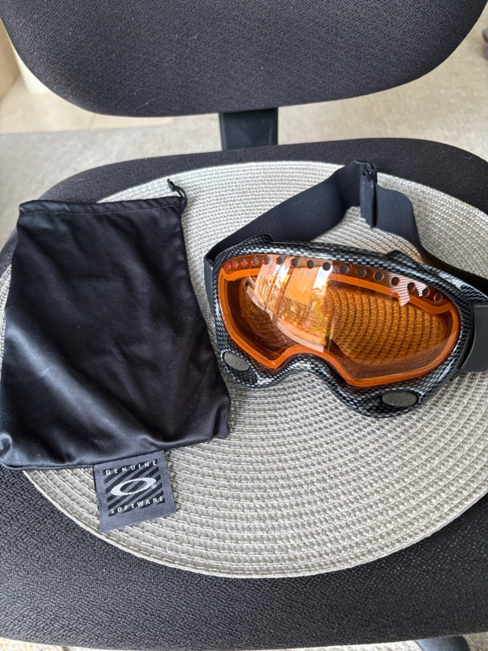 Oakley Snow Goggles with Amber Lens and Black Frame
